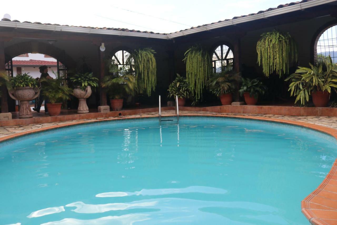 Hotel Buena Vista Copan ภายนอก รูปภาพ